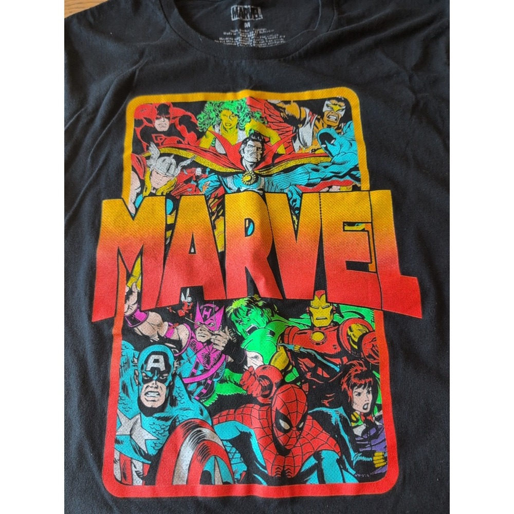 Marvel Short Sleeve T-Shirt Youth Medium EUC‎